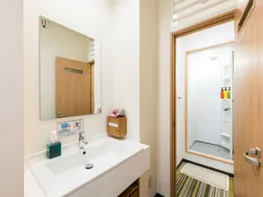 Drop Inn Osaka - Image 3
