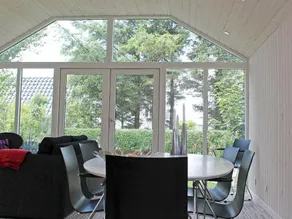 Quaint Holiday Home in Esbjerg With Sea Nearby - Image 4