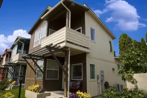 Smart designed 2 Bed 2 Bath Home - Image 4