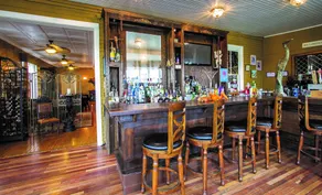 Captain A.V. Nickels Inn - Image 2