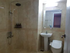 Cloud 9 Hotel - Image 3