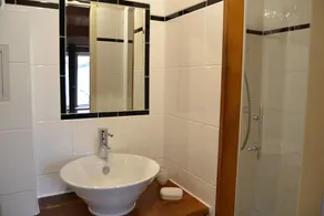 La Rochelle Lodge - Image 3
