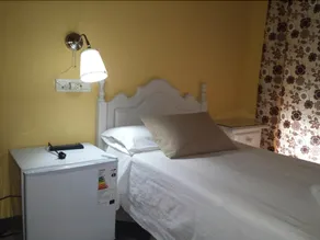 Hostal Restaurante La Giralda - Image 3