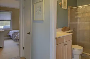 8 1/2 Marina Unit 1 - Image 2