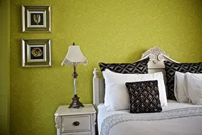 Cross Street Guest House - Image 5