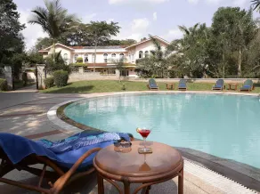 House of Waine - Image 3