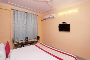 OYO Flagship Hotel Sk Paradise - Image 2