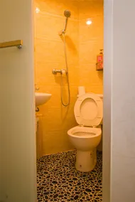 Gold Keep Hostel - Image 3