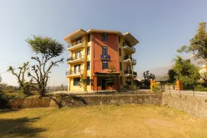 Hotel Isvara Inn By OYO Rooms - Image 4