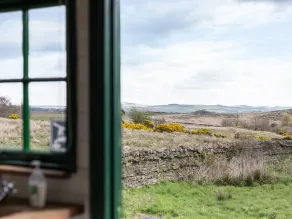 Peat Gate Shepherd's Hut - Image 5