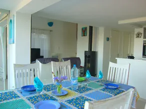Modern Holiday Home in Théoule-sur-mer With Swimming Pool - Image 4