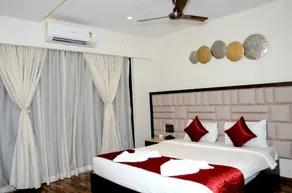 HOTEL SUPREME GRANDE - Image 2