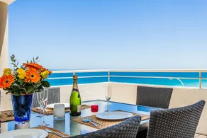 Gold Sands Beach Apartment - Image 3