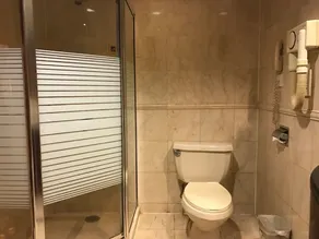Kingwing Hotel - Image 4