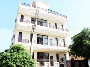 563 Residency - Image 3