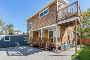 Lovely 2br W/ Private Yard 2 Bedroom Apts - Image 5