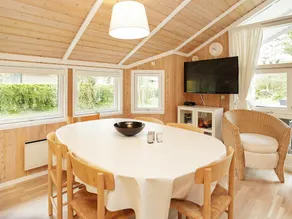 Comfy Holiday Home in Væggerløse With Sauna - Image 5