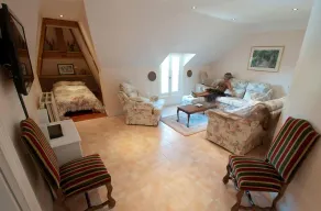 Chateau de Lastours Chambres d'hotes - Image 4