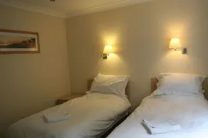 Clifton Lodge Hotel - Image 4