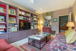 Quintessential Four Bedroom House in the Heart of - Image 5