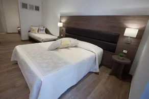 Magnifica Luxury Suites - Image 5