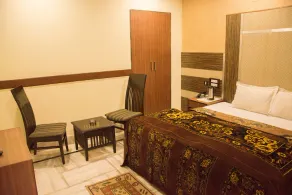 Hotel Wall City - Image 3