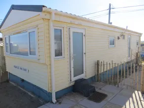 Sunset Beach Retreat - Image 5
