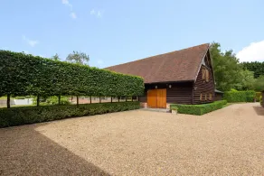 Entire Luxury Home and Garden Canterbury - Image 3