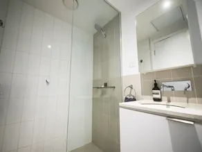Apartment2c - Metro - Image 3