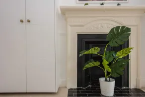 Stylish & Modern 3 Bed Flat in NW London with Garden - Image 5