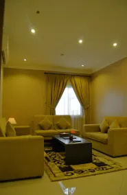 Silverton Hotel Suites - Image 2