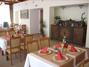 Hotel Mánes - Image 4