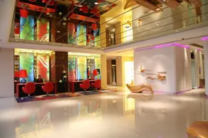 East Lake International Hotel - Image 2