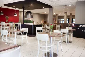 Campanile Swindon - Image 3
