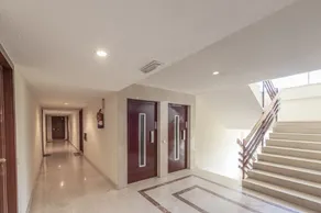 Salamanca Luxury Iv - Image 4