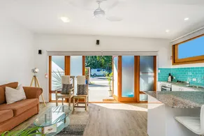 Half Moon Cottage - Image 4