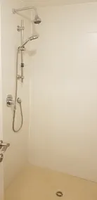 Private Bed and Bathroom in Netanya - Image 2