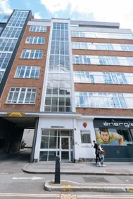 Spacious 1bed in Old Street, 2mins to Tube Station - Image 5