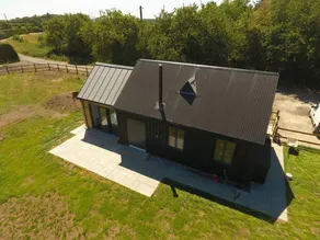 Rustic 1-bed holiday home in Suffolk countryside - Image 2
