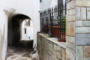 Beautiful House In Syneti . Andros - Image 4