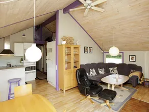 Quaint Holiday Home in Oksbøl With Indoor Whirlpool - Image 4