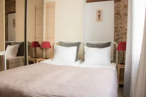 Rotuses Apartments - Image 4