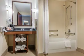 Comfort Suites Cincinnati Airport - Image 3