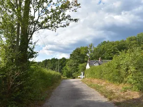 Holiday Home With Covered Terrace at the Edge of the Parc Regional du Morvan - Image 2