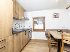 Swanky Apartment in Tyrol Near Ski Area - Image 2