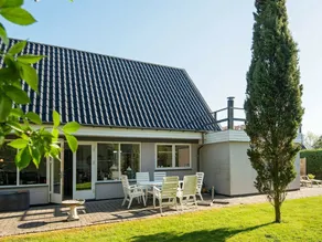 Luring Holiday Home in Jutland Near the Sea - Image 4