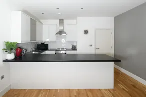 Grand Apartments Hammersmith - Image 3