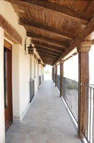 Apartamentos Leonor de Aquitania - Image 4