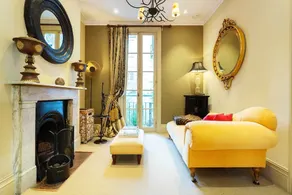 Townhouse By The River - Image 2