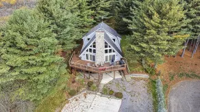 Koby 4 Bedroom Home by Redawning - Image 5